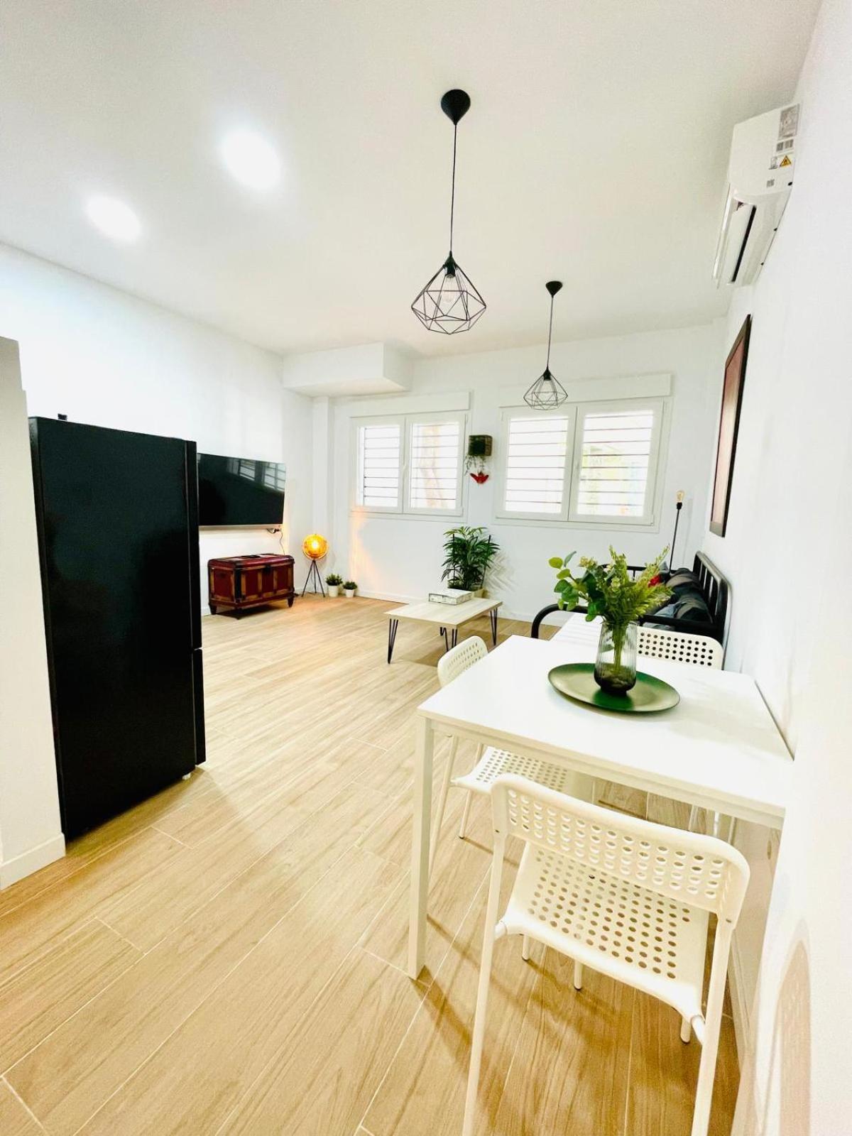 Completo Y Bello Apartamento En Málaga Kültér fotó
