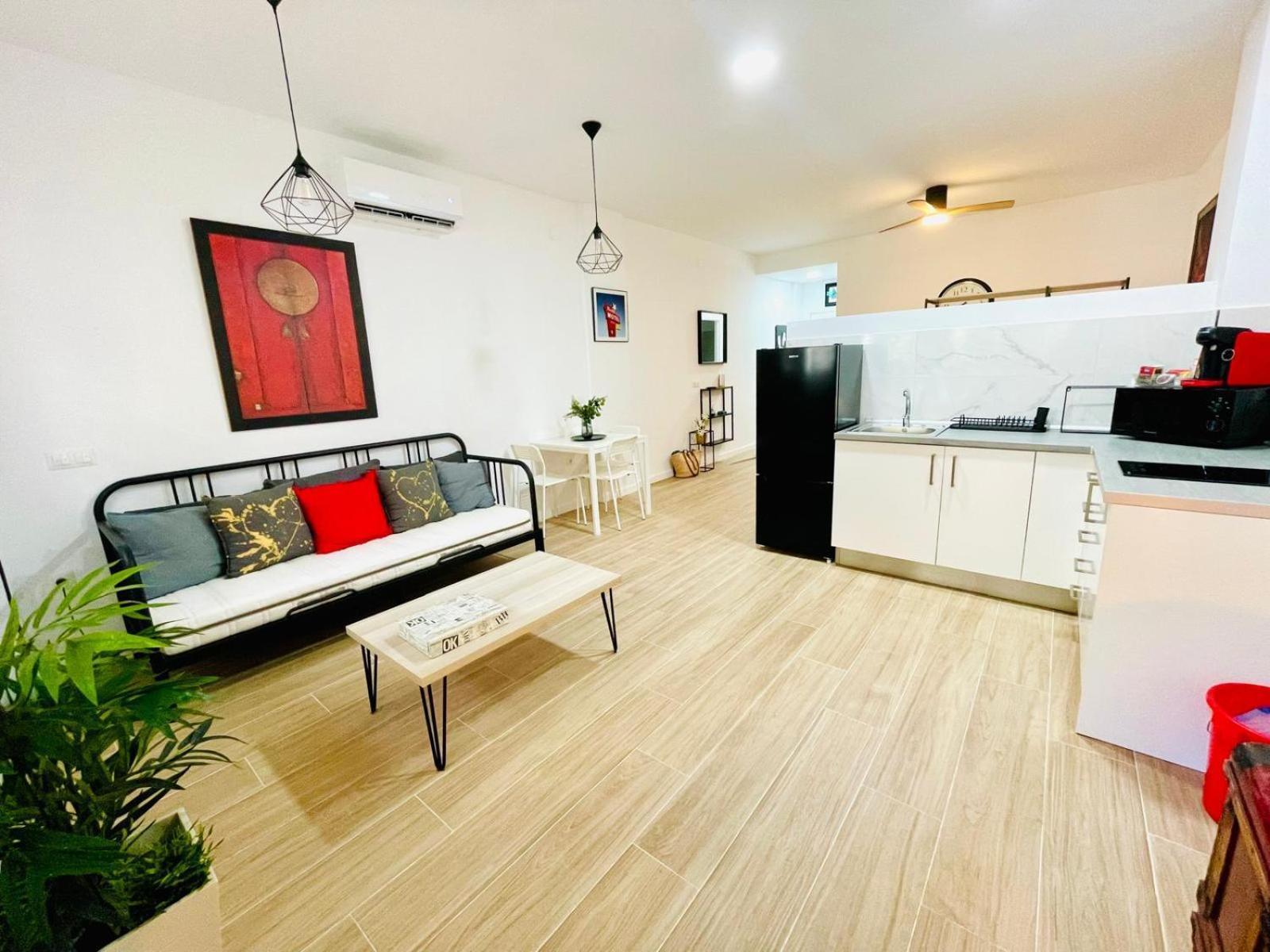 Completo Y Bello Apartamento En Málaga Kültér fotó