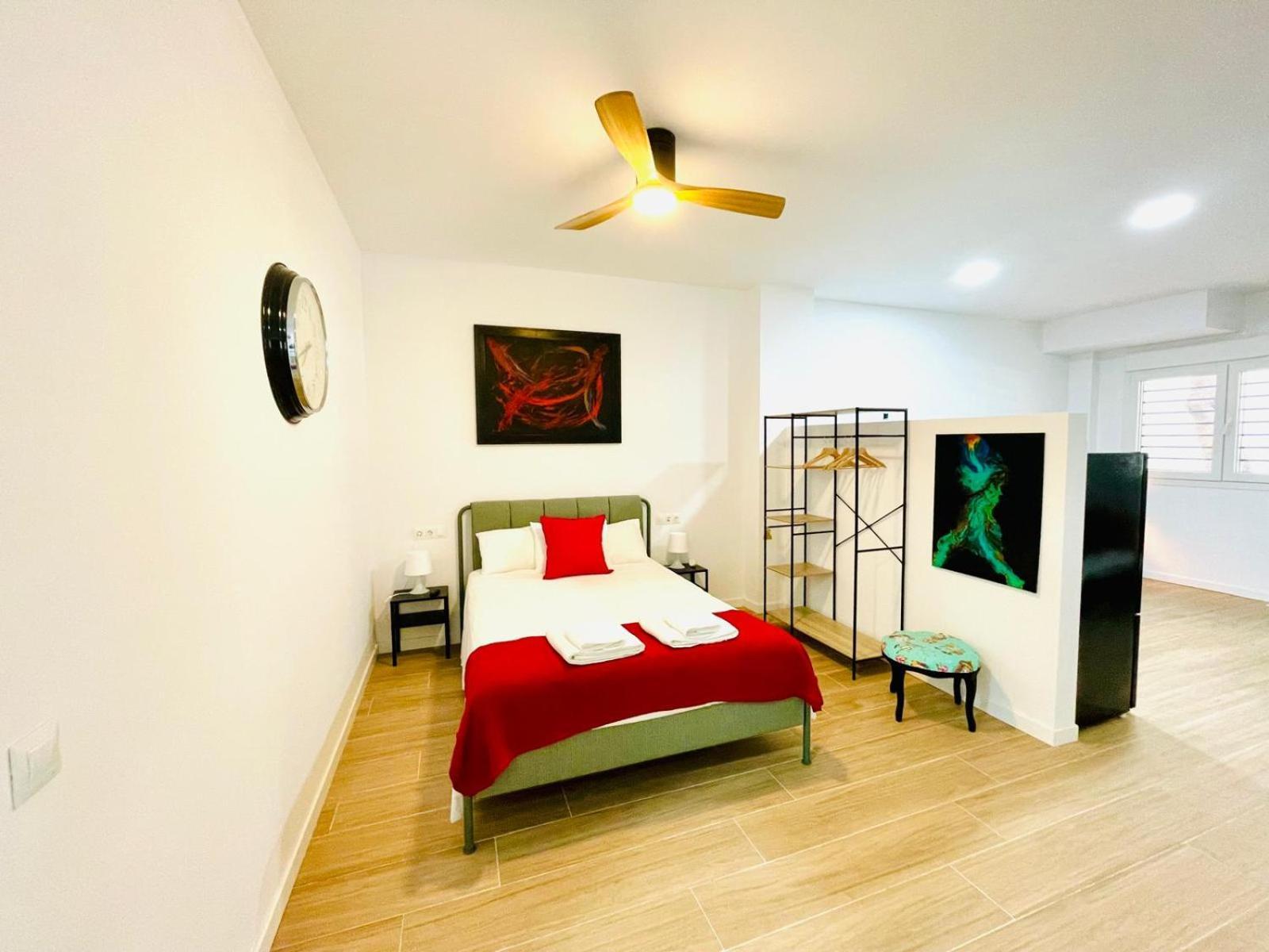 Completo Y Bello Apartamento En Málaga Kültér fotó